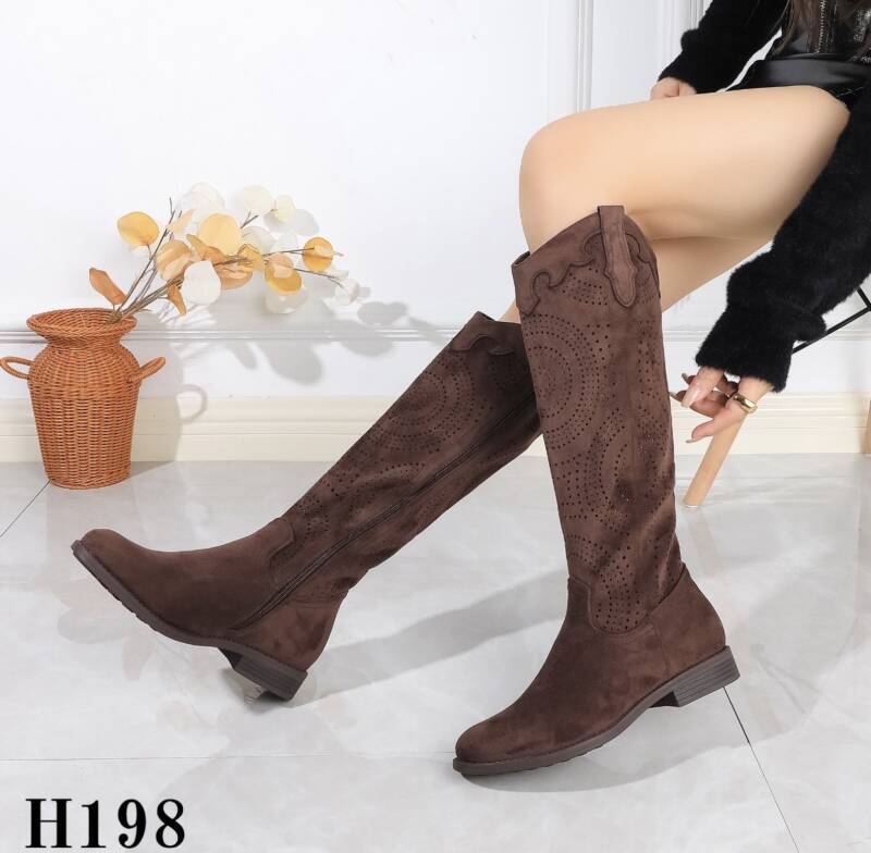 Kozaki damskie Roz 36-41 / 12 par